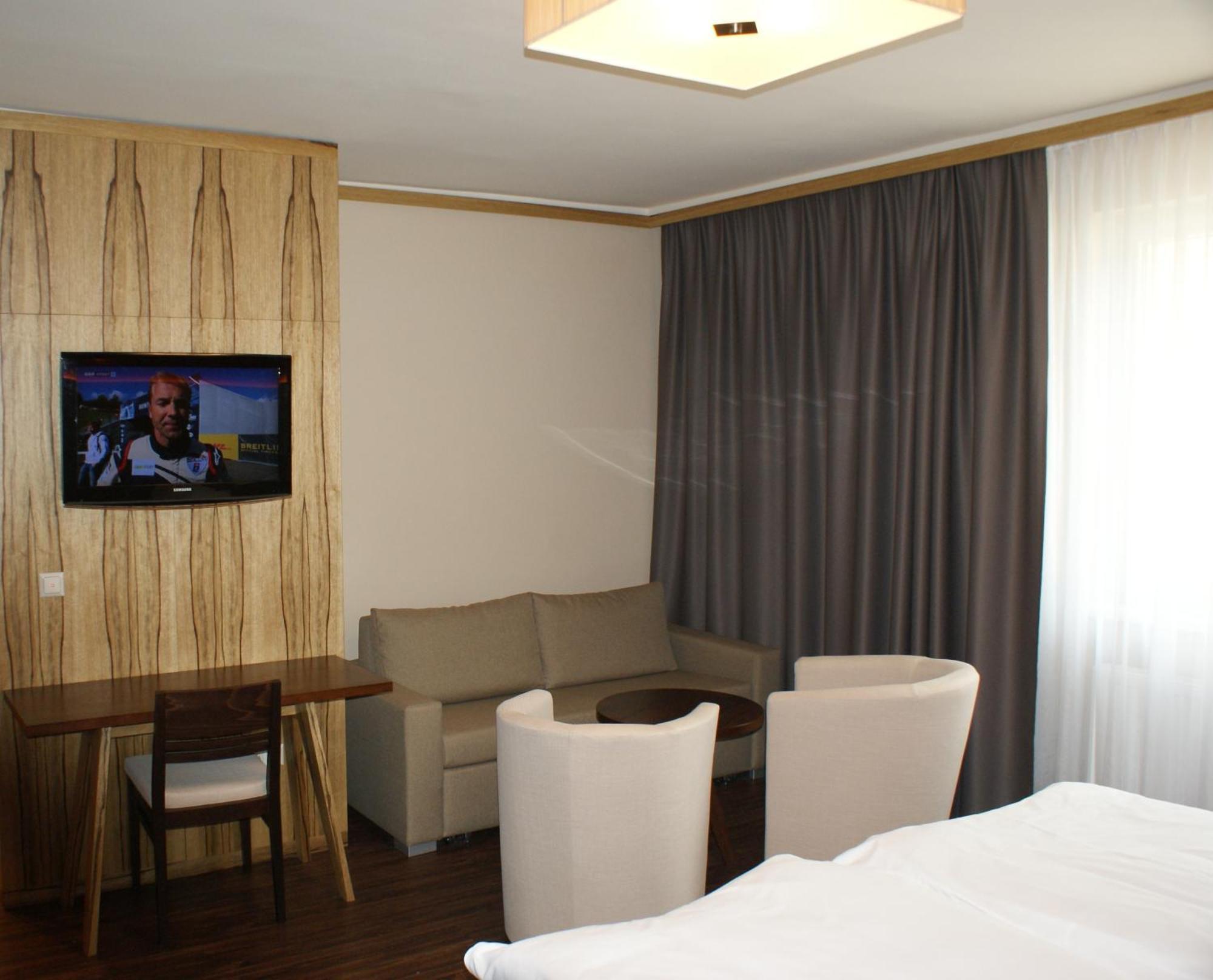 Hotel-Restaurant Schweinberger Stetten Rom bilde