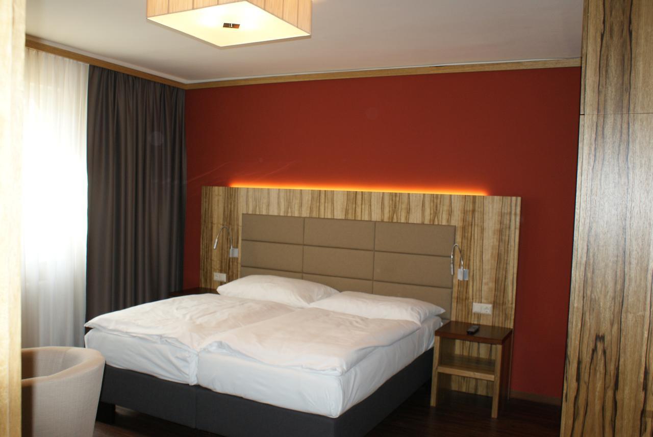 Hotel-Restaurant Schweinberger Stetten Rom bilde